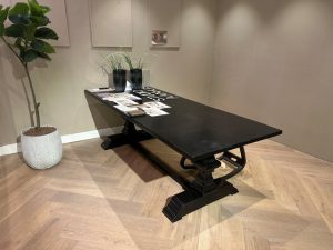 Eetkamertafel eiken zwart